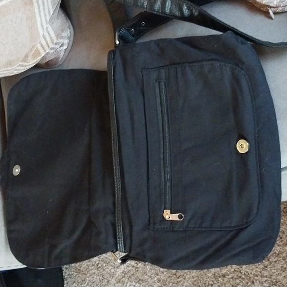 Loungefly Disney "Alice in Wonderland" Purse. - Picture 6 of 6